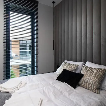 Apartamenty De Lux Nad Jeziorem Ukiel Przy Promenadzie 公寓