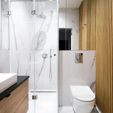 Apartamenty De Lux Nad Jeziorem Ukiel Przy Promenadzie 奥尔什丁