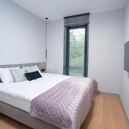 Apartamenty De Lux Nad Jeziorem Ukiel Przy Promenadzie *