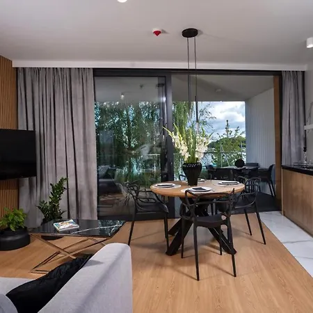公寓 Apartamenty De Lux Nad Jeziorem Ukiel Przy Promenadzie *