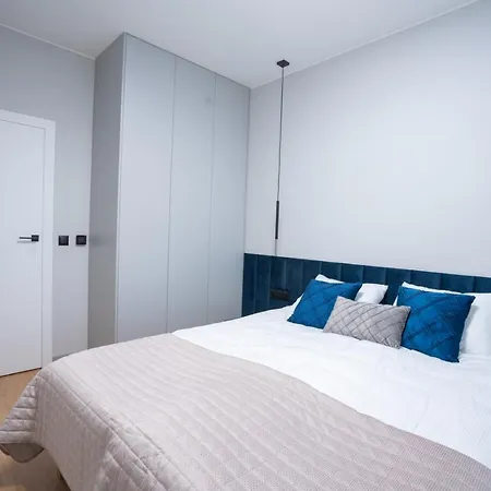 Apartamenty De Lux Nad Jeziorem Ukiel Przy Promenadzie