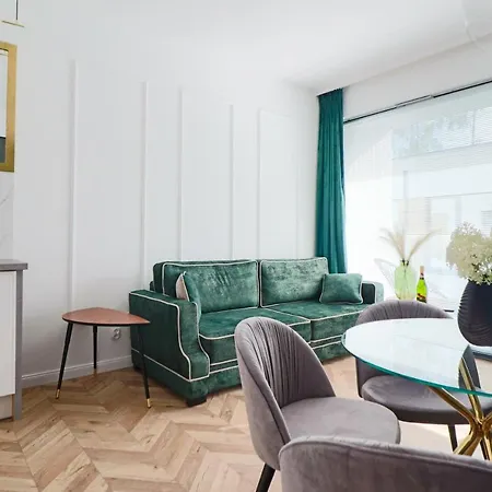 公寓 Apartamenty De Lux Nad Jeziorem Ukiel Przy Promenadzie *
