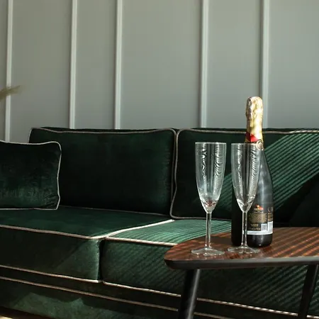 Apartamenty De Lux Nad Jeziorem Ukiel Przy Promenadzie